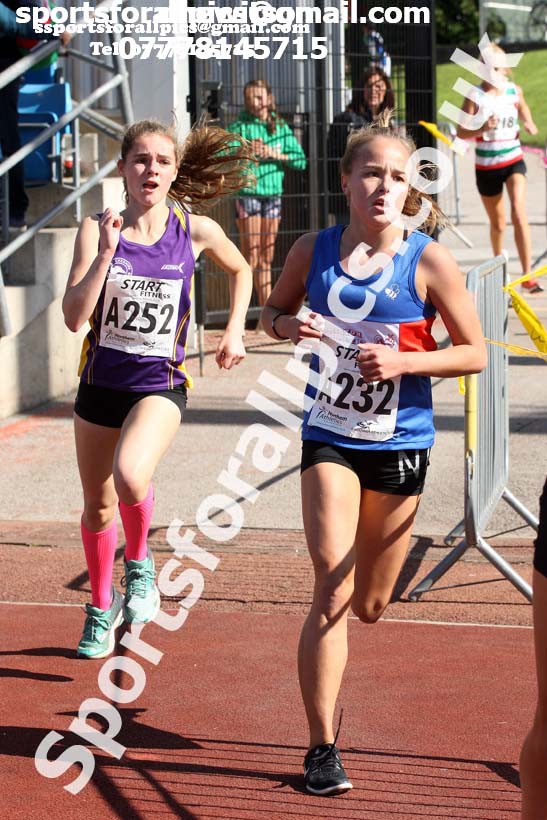 Girls under-15s  Northern 3 Stage Road Relay, SportsCity, Manchester. Photo: David T. Hewitson/Sports for All Pics